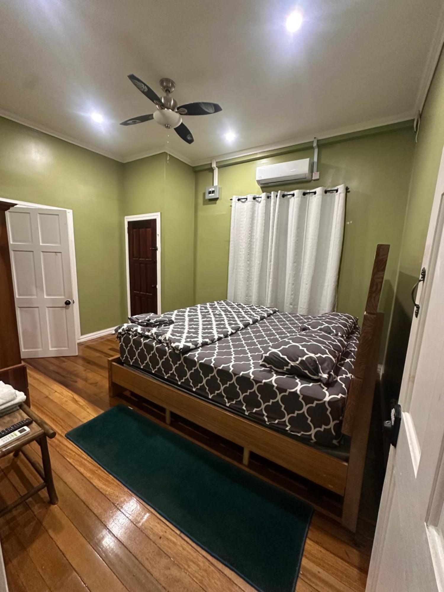 Hollywood Guesthouse Georgetown Esterno foto
